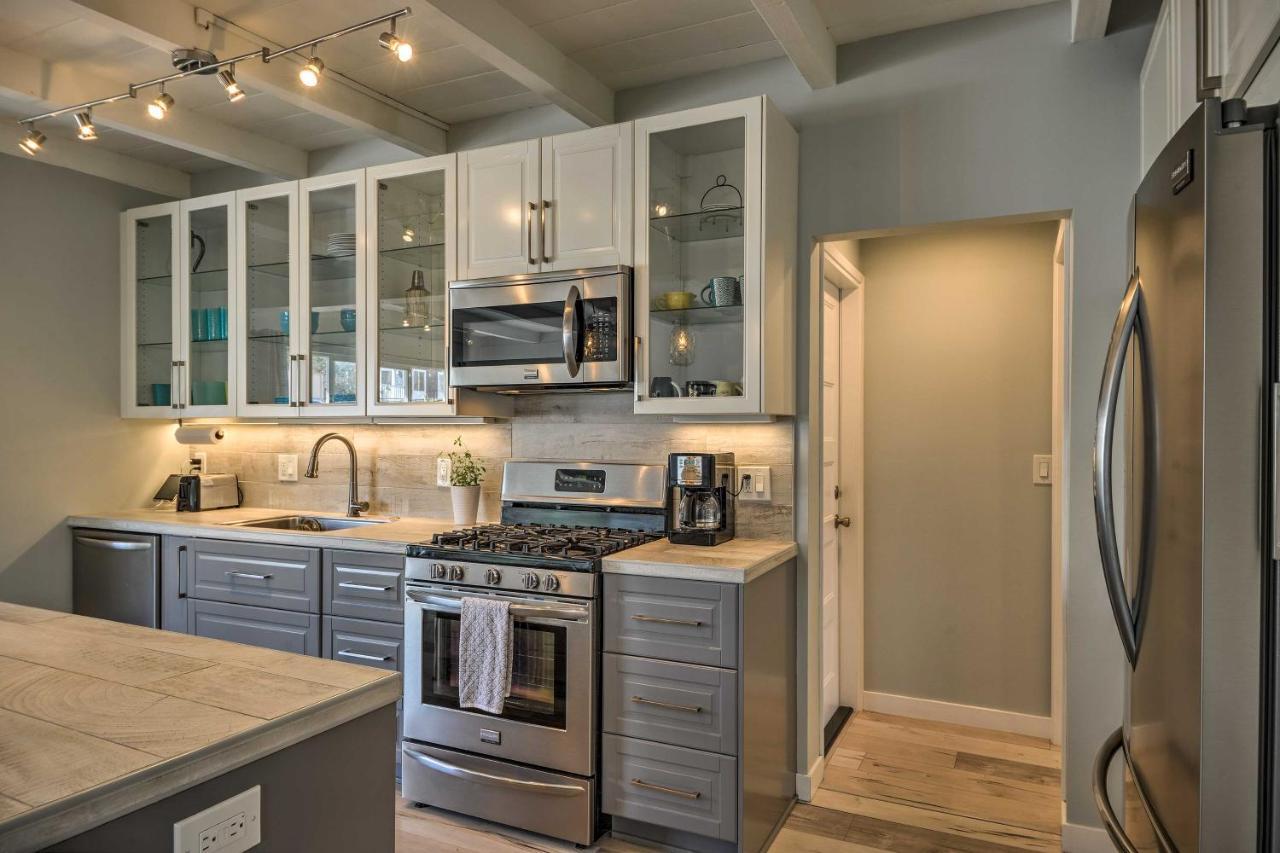 Remodeled Ventura Beach Home With Yard And Fire Pit! المظهر الخارجي الصورة