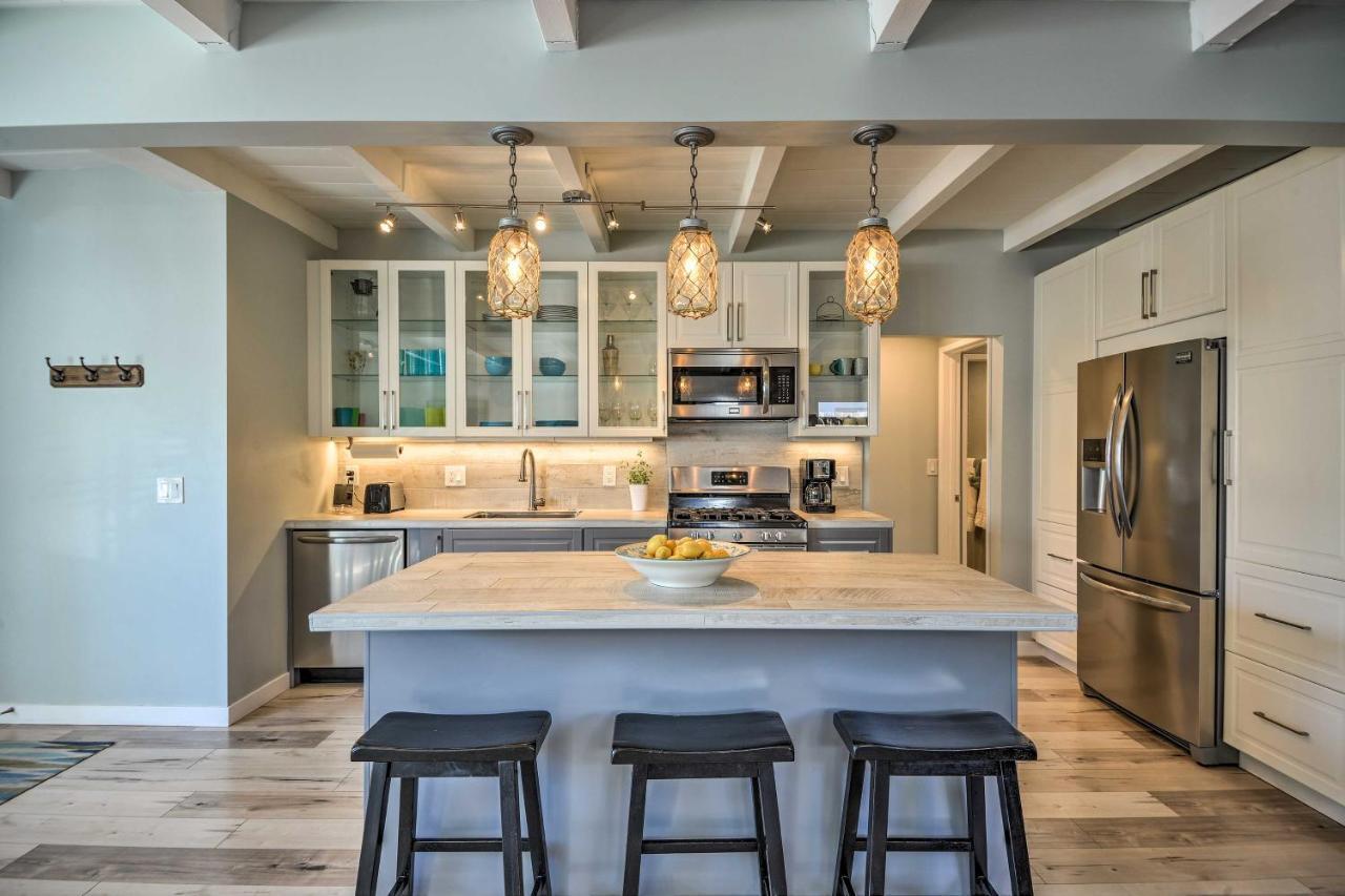 Remodeled Ventura Beach Home With Yard And Fire Pit! المظهر الخارجي الصورة