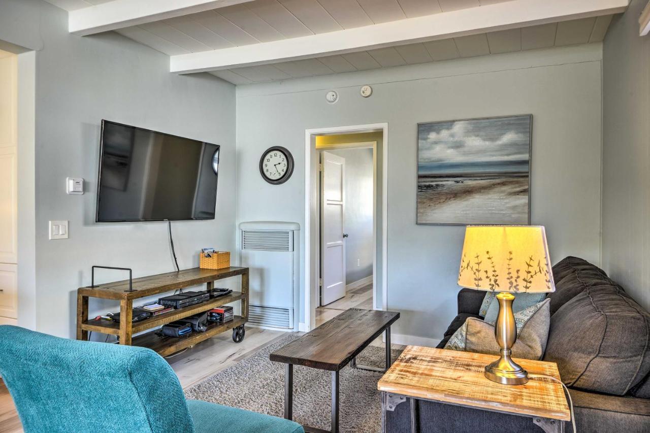 Remodeled Ventura Beach Home With Yard And Fire Pit! المظهر الخارجي الصورة